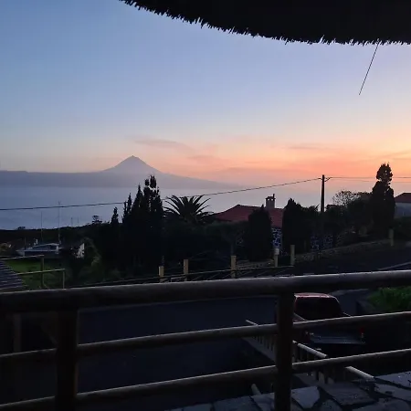 Lucy's Rosegarden Urzelina