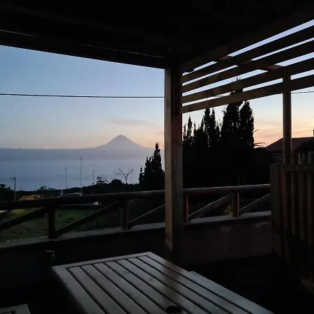 Lucy's Rosegarden Urzelina