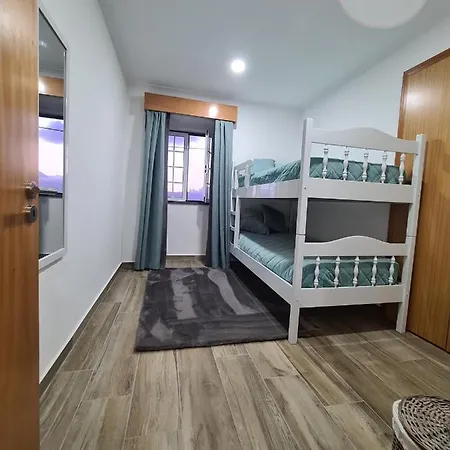 Lucy's Rosegarden Urzelina