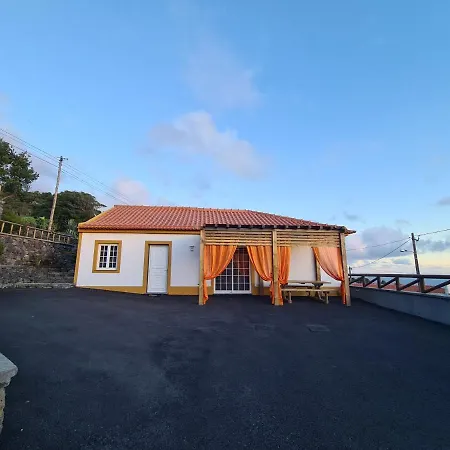 Lucy's Rosegarden Holiday home Urzelina