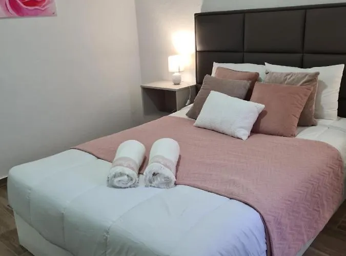 Holiday home Lucy's Rosegarden Urzelina