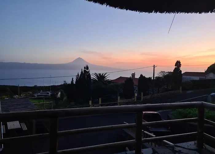 Lucy's Rosegarden Urzelina