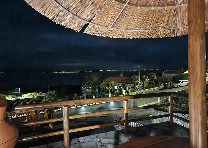 Ferienhaus Lucy's Rosegarden Urzelina